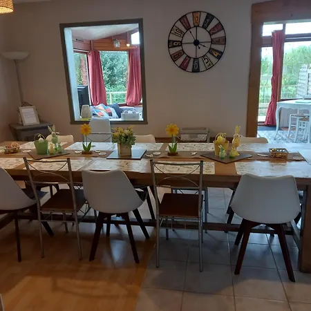 Grand Climatise Ma Maison De Proche De La Rochelle 10 Personnes * Saint-Medard-d'Aunis