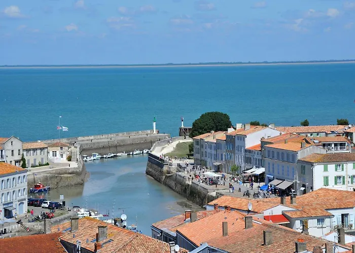 Grand Climatise Ma Maison De Proche De La Rochelle 10 Personnes * Saint-Medard-d'Aunis